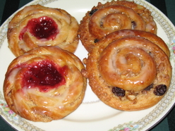 lingonberry hazelnut /raisin pecan walnut